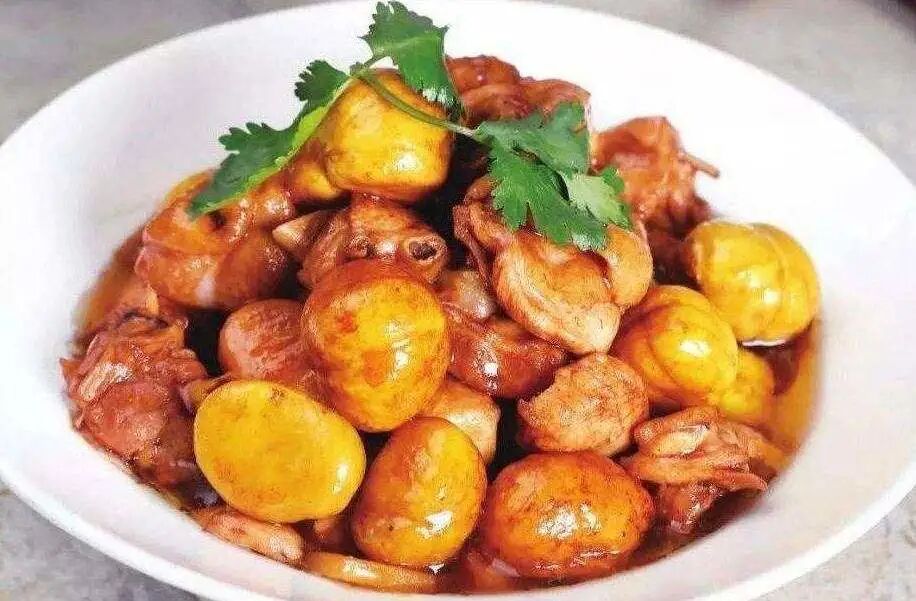 六合餐飲丨秋日食光，我們準(zhǔn)時(shí)開(kāi)餐！